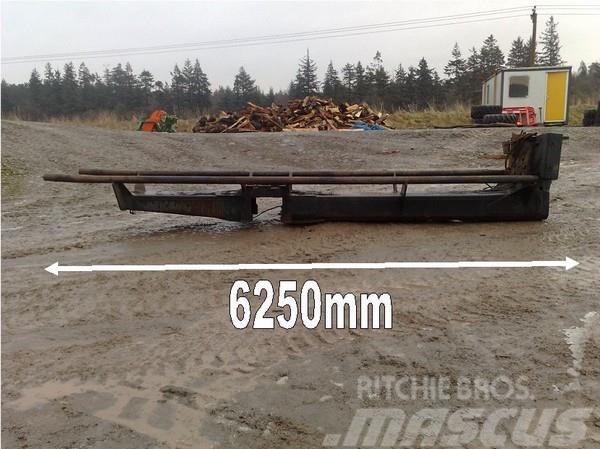 Timberjack 1110 long wagon frame Podvozky a zavěšení kol