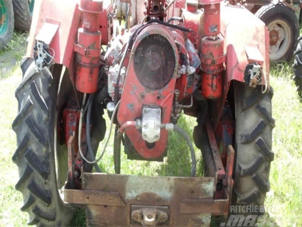 Fortschritt GT 124 Traktory
