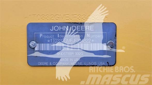John Deere 332G Smykem řízené nakladače