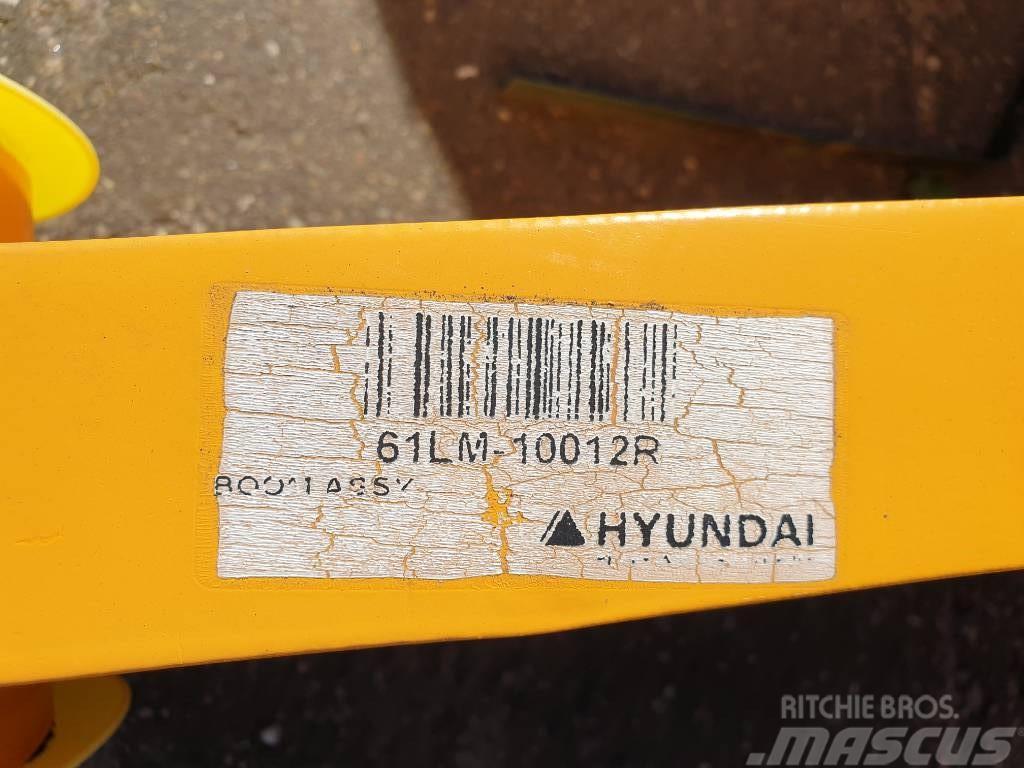 Hyundai Loader boom HL757 Podvozky a zavěšení kol