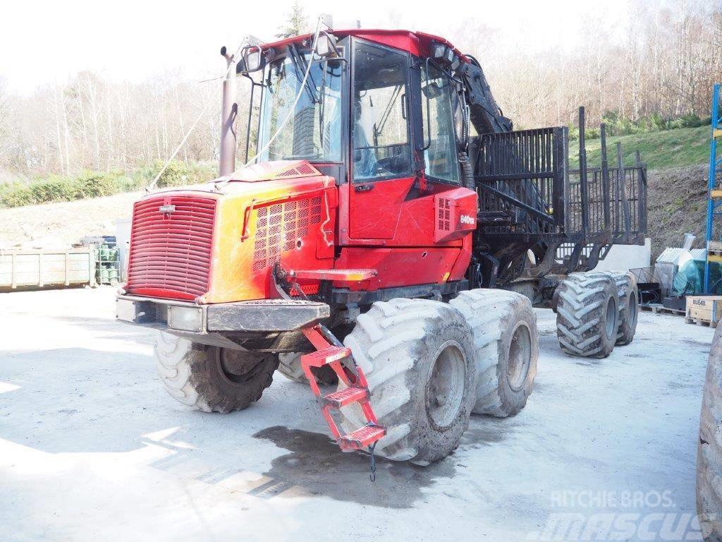 Komatsu 840TX Vyvážecí traktory