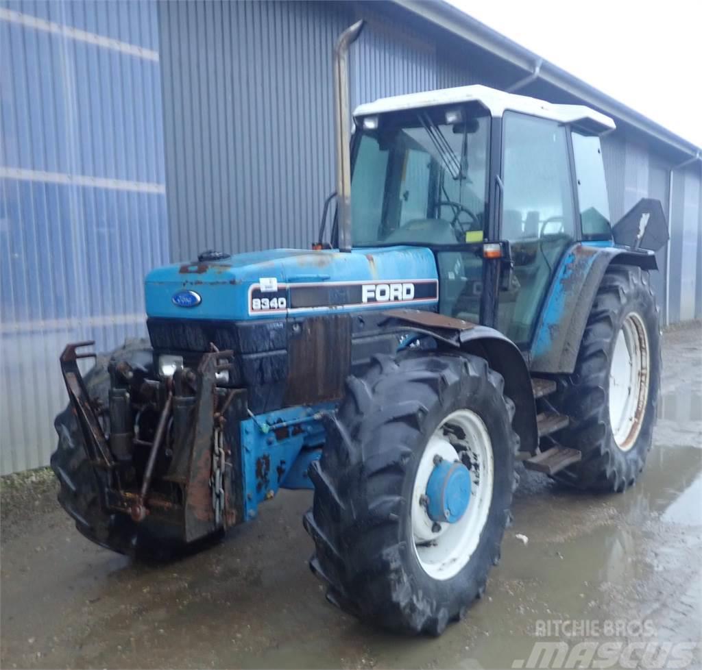 New Holland 8340 Traktory