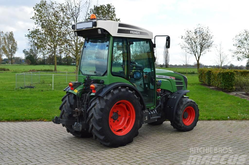 Fendt 209 VA Vario Smalspoortractor/Fruitteelt tractor Traktory