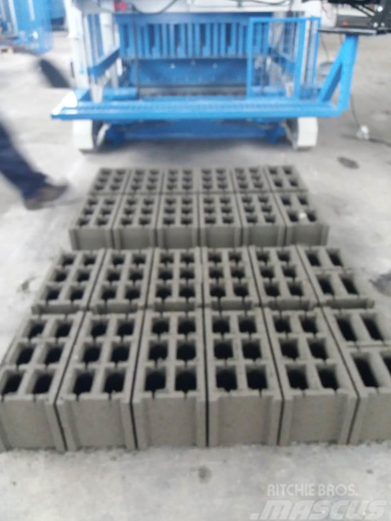 Metalika SVP-12 Concrete block making machine Stroje na výrobu betonových prefabrikátů