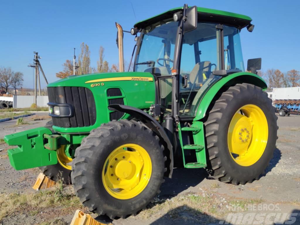 John Deere 6130 D Traktory