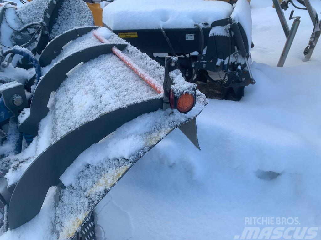 Snowek N320 Sněžné pluhy, přední sněhové radlice