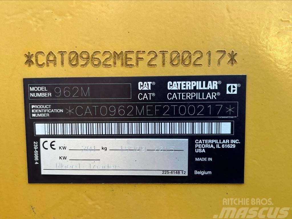CAT 962M Kolové nakladače