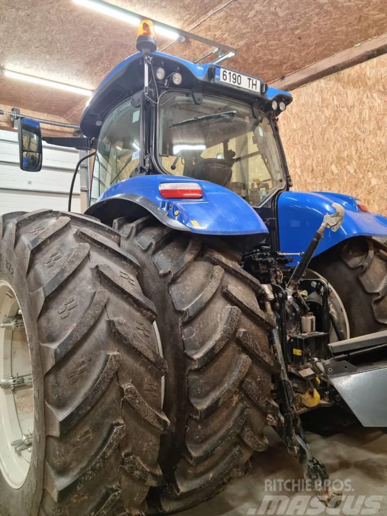 New Holland T7.215 S Traktory