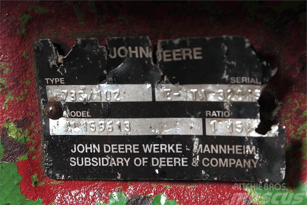 John Deere 6420 Disassembled front axle Převodovka