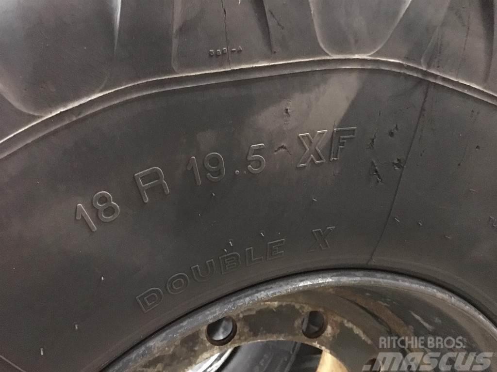 JCB 18 R 19.5 XF tyres Pneumatiky, kola a ráfky