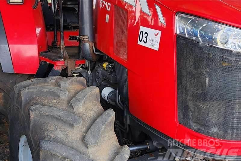 Massey Ferguson 5710 Traktory