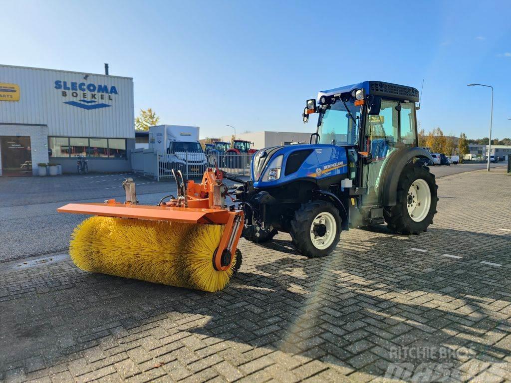 New Holland T4.80N met Rolbezem Traktory