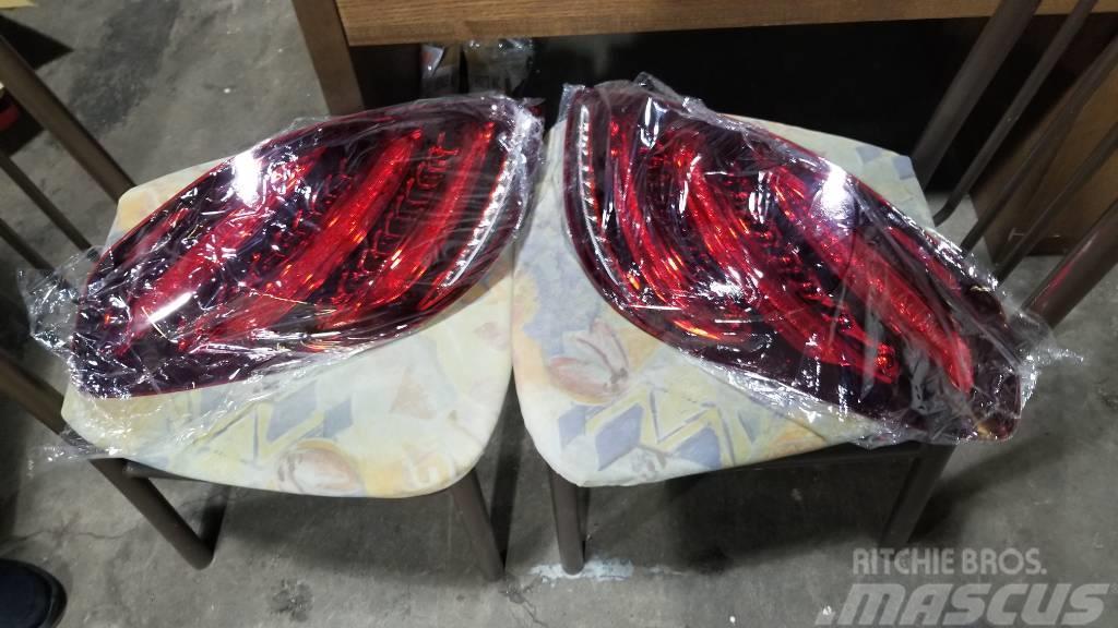 Mercedes-Benz S-Class W222 Taillights Brzdy