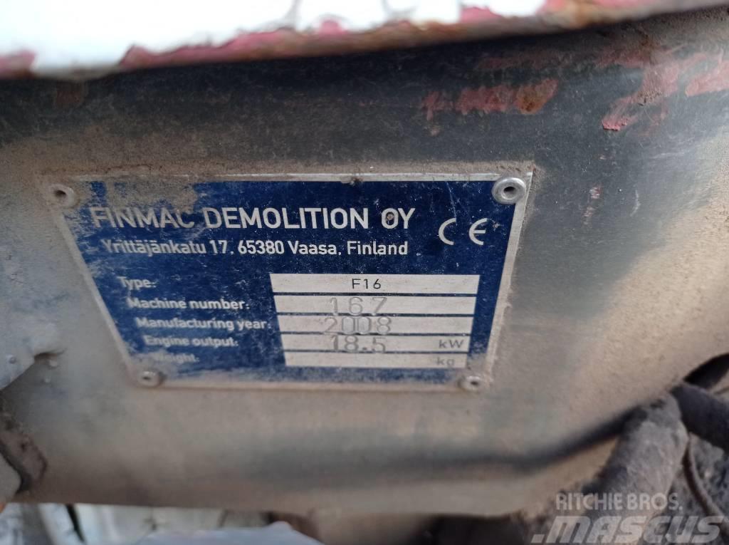  Finmac F16 Demoliční rýpadla