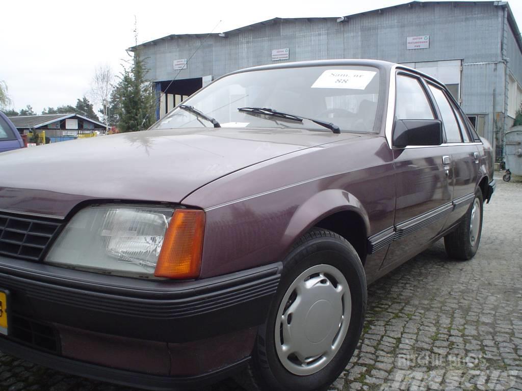 Opel Rekord ZABYTKOWY Osobní vozy