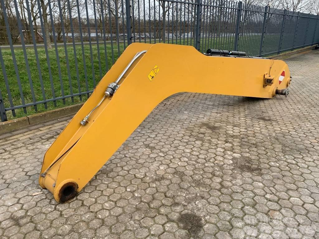 CAT MH 3024 material handler boom and stick Hloubkové lopaty