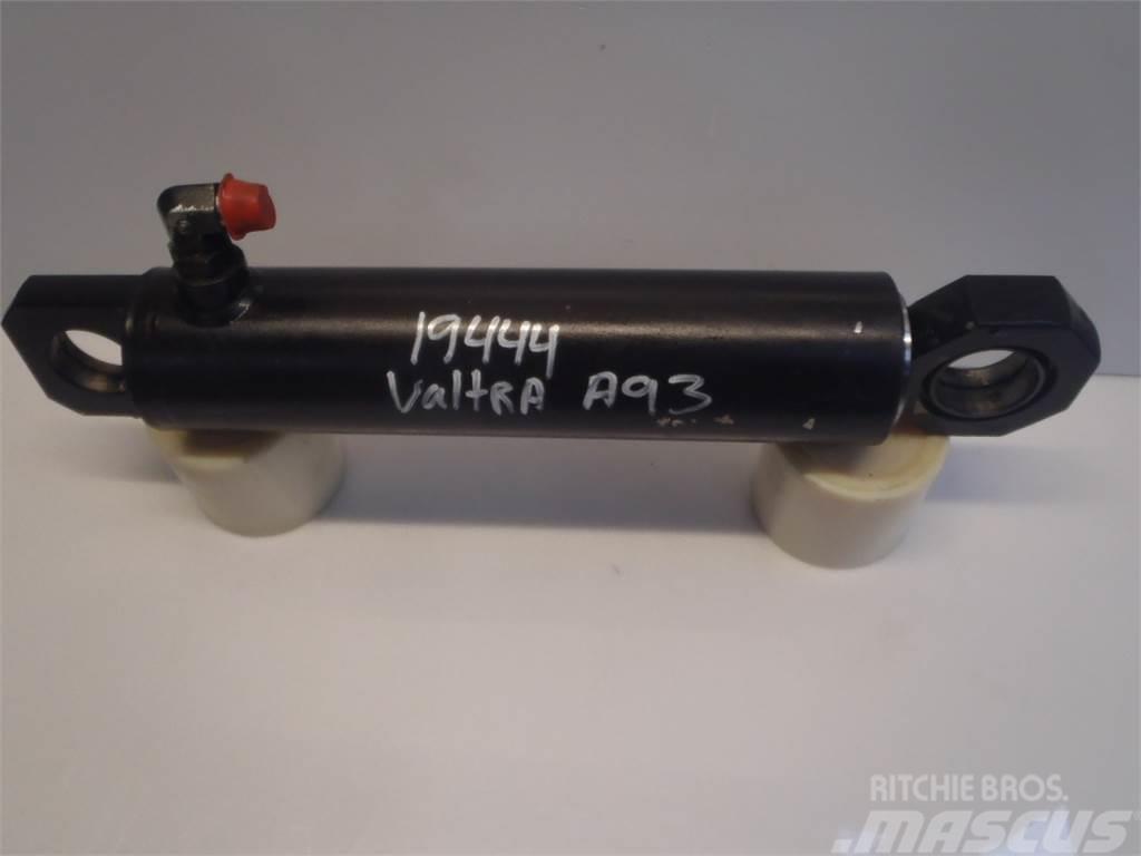 Valtra A93 Lift Cylinder Hydraulika