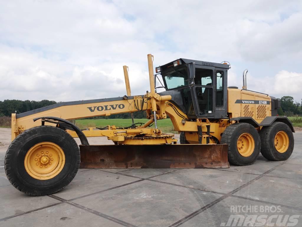 Volvo G740B - Good Working Condition / Multiple Units Grejdry