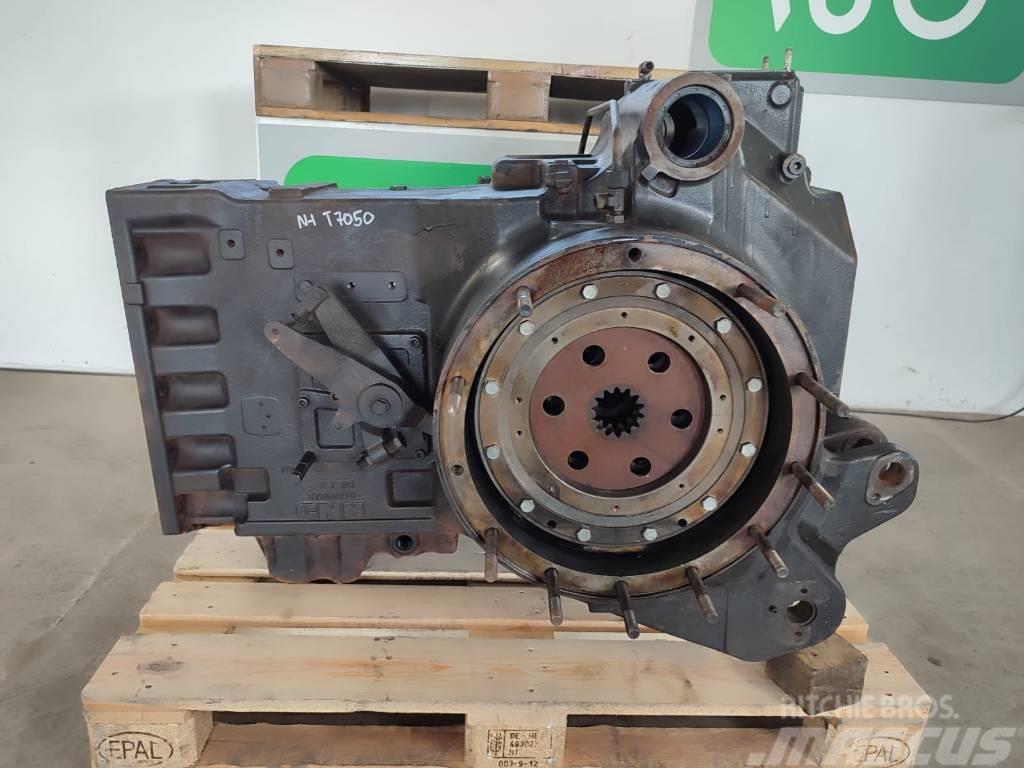 New Holland Rear differential 87650218 NEW HOLLAND T7050 Převodovka