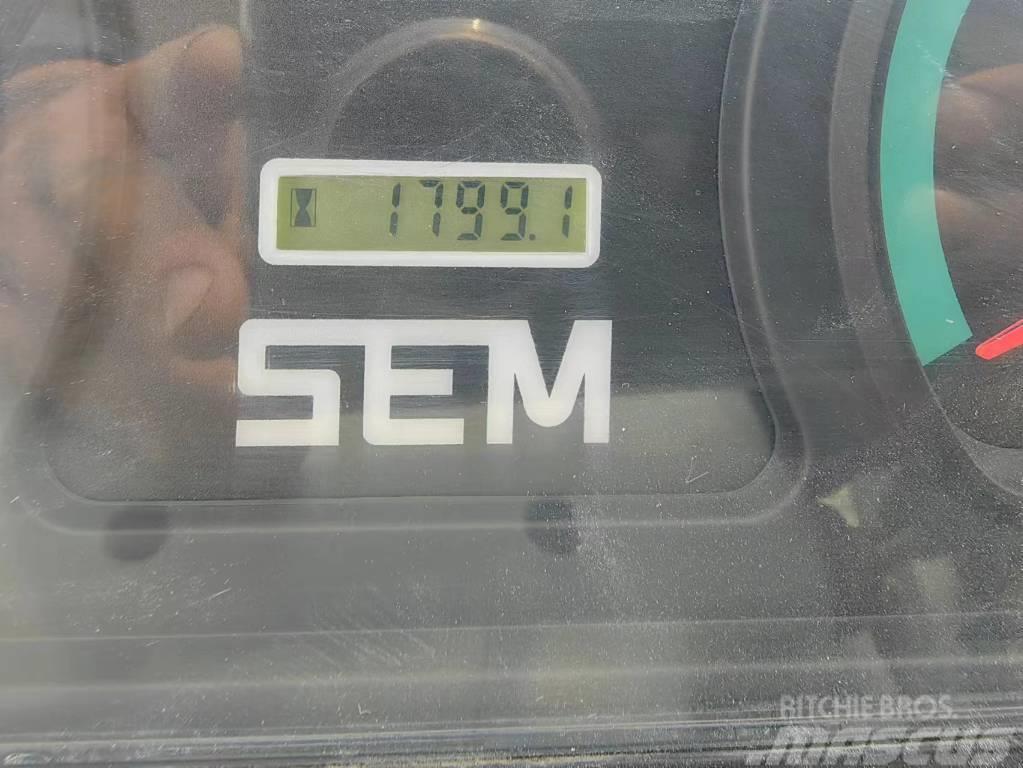SEM 656D Kolové nakladače