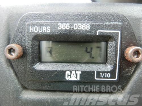 CAT 901B Kolové nakladače