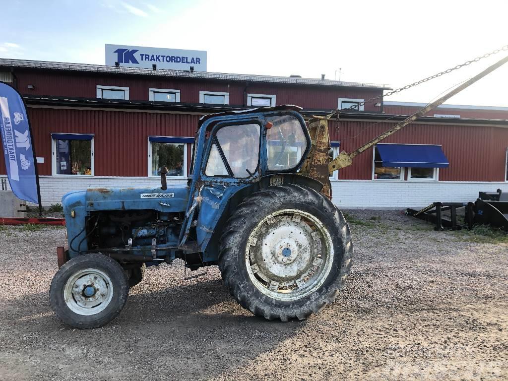 Fordson Super Major Dismantled: only spare parts Traktory