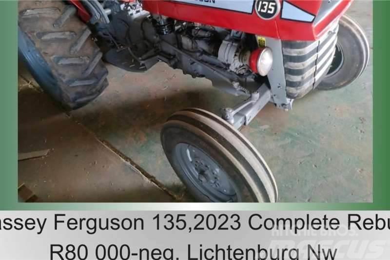 Massey Ferguson 135 Traktory