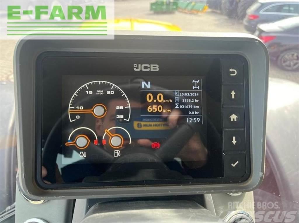JCB 4220 fastrac Traktory
