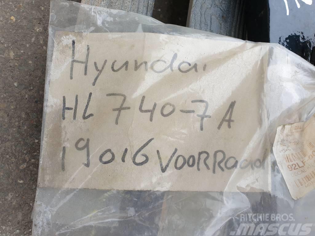 Hyundai HL740-7A bucket linkage Podvozky a zavěšení kol