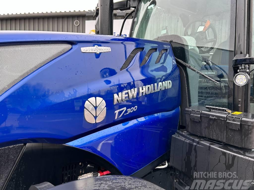 New Holland T7 300 AC PLM Connect Traktory
