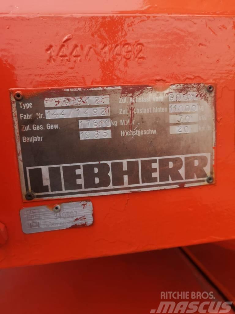 Liebherr A 912 Kolová rýpadla