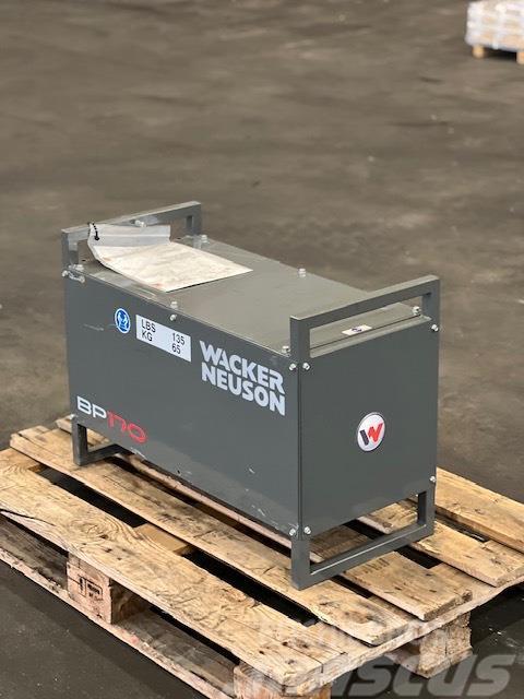 Wacker Neuson GOULDS NPE/NPE-F Topení a zařízení pro rozmrazování