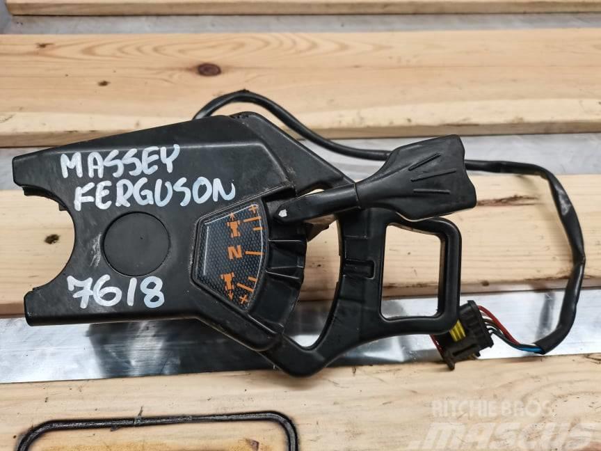 Massey Ferguson 7618 {Rewers Kabiny a interiér