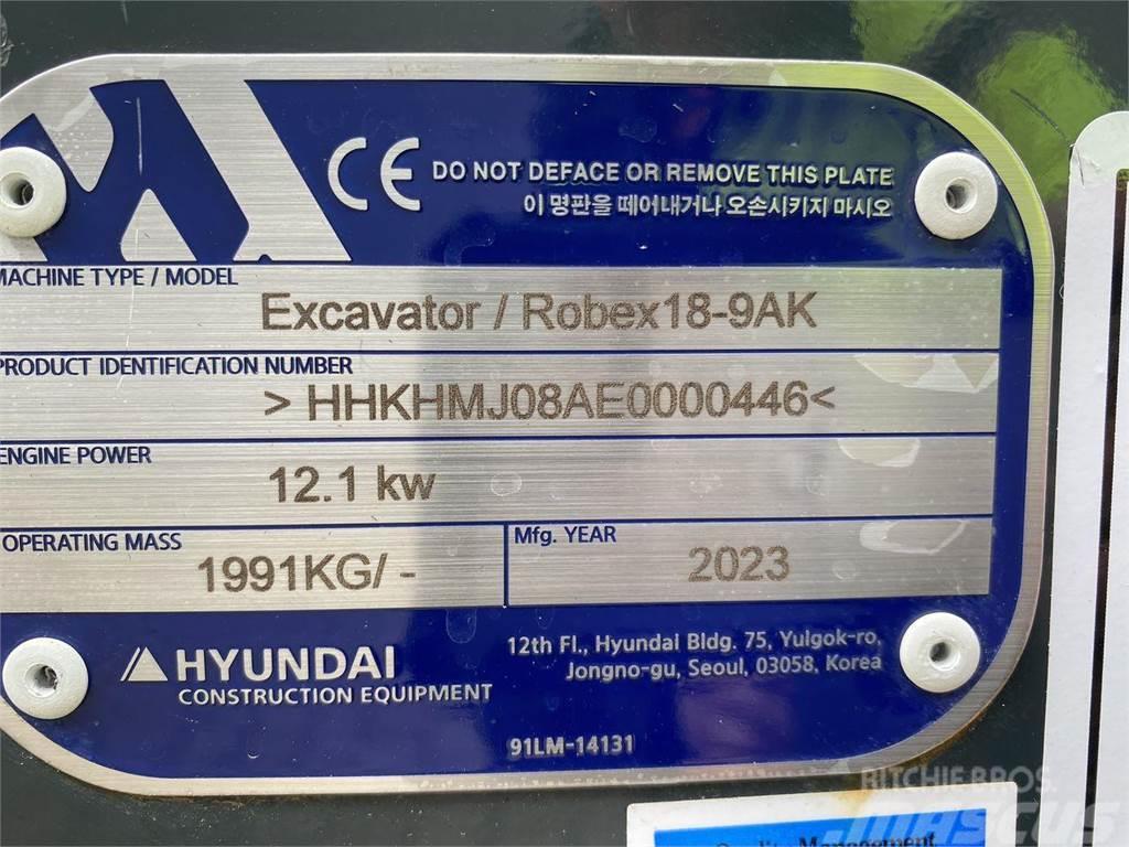 Hyundai R18-9AK Kolová rýpadla