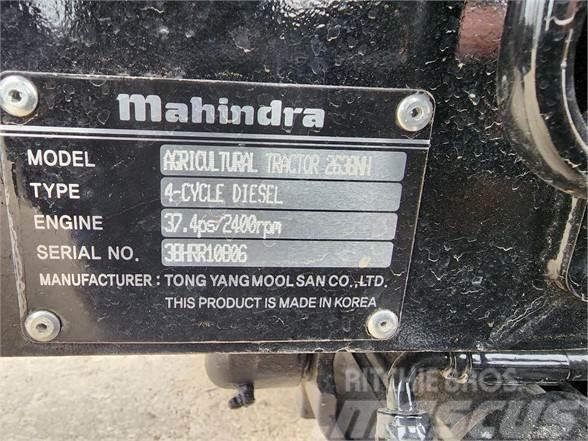 Mahindra 2638 HST Traktory