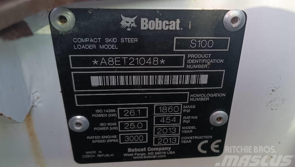Bobcat S 100 S 130 GEHL 4240 Smykem řízené nakladače