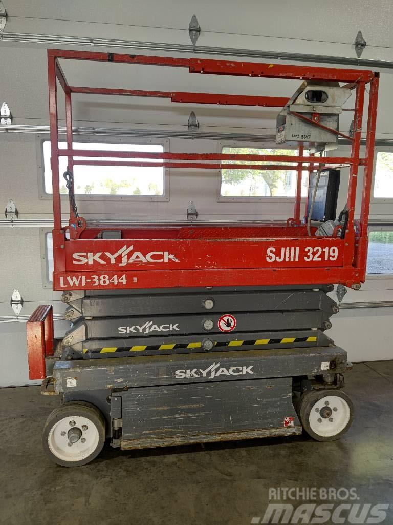 SkyJack SJ III 3219 Nůžková zvedací plošina