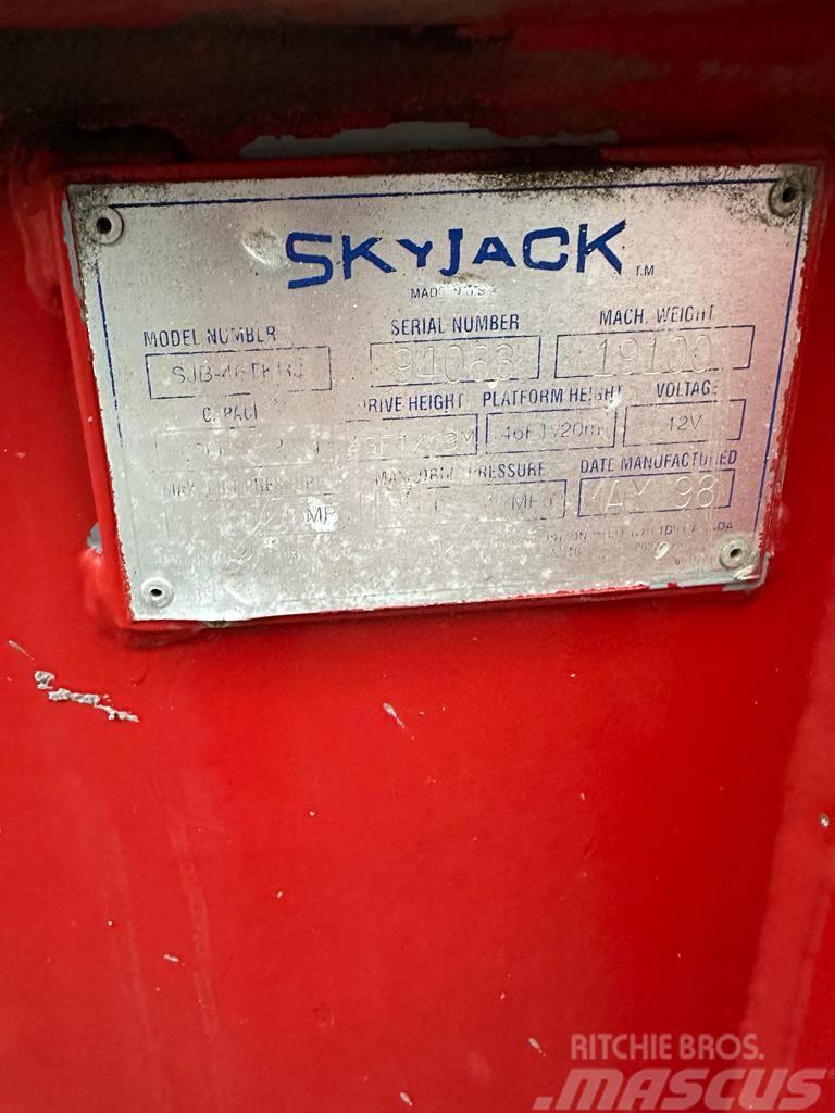 SkyJack SJ KB 46TK-RJ Kloubové plošiny