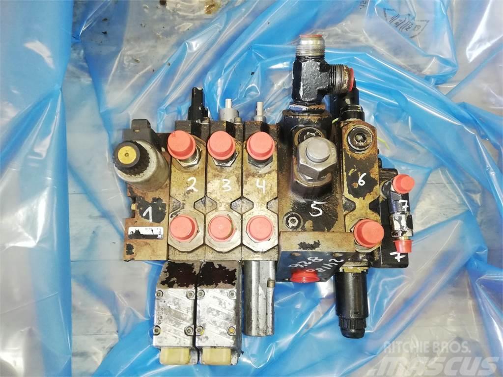 Massey Ferguson 8240 Remote control valve Hydraulika