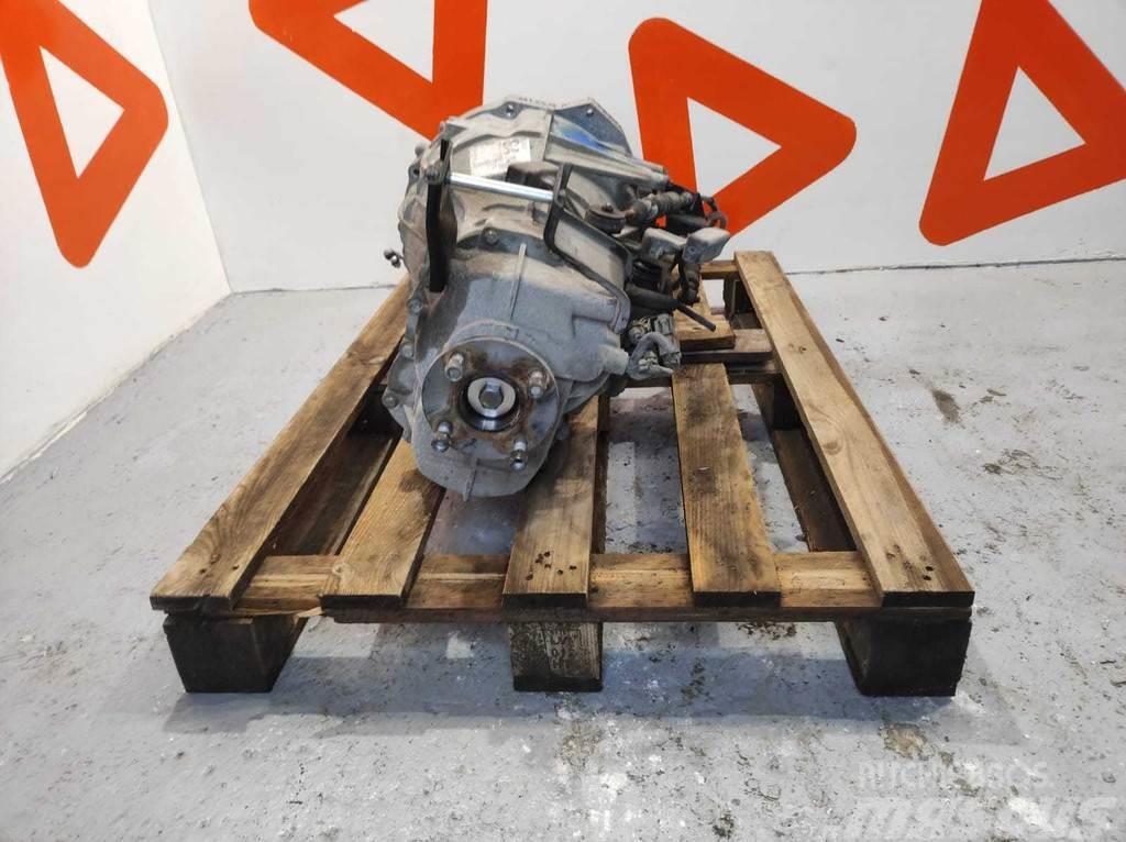 Nissan NT 400 Cabstar Gearbox 32010-LC62A / LOW MILEAGE Převodovky
