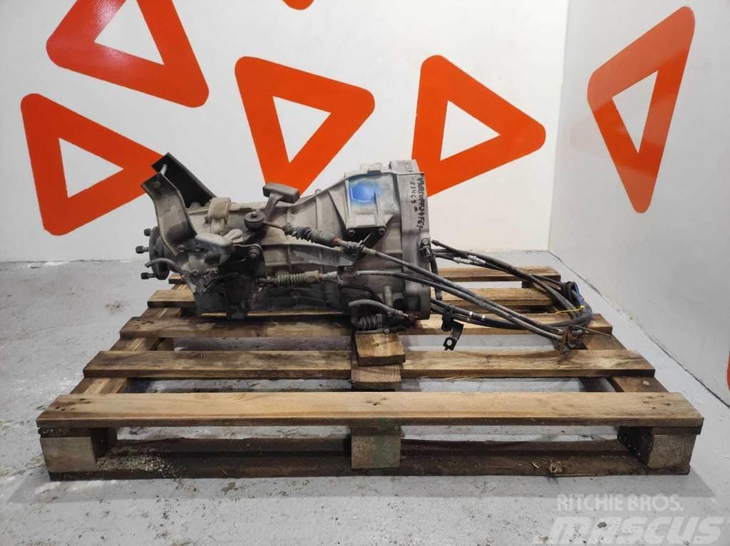 Nissan NT 400 Cabstar Gearbox 32010-LC62A / LOW MILEAGE Převodovky