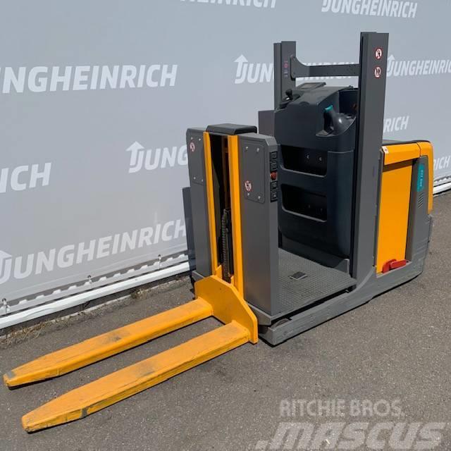 Jungheinrich EKS 110 Z Střednězdvižný vozík