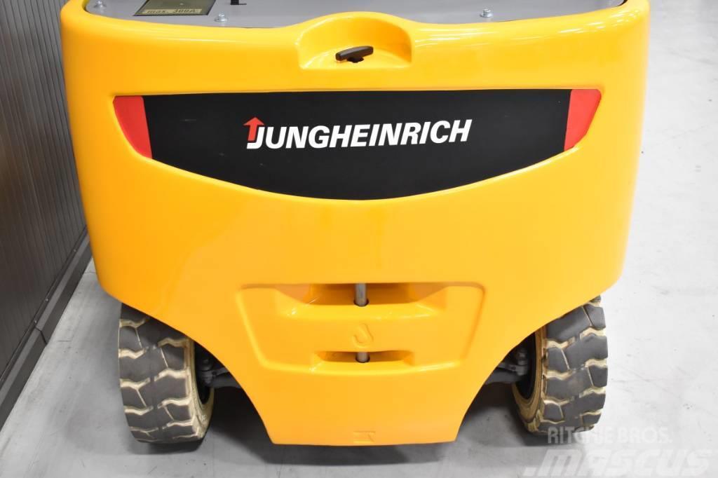 Jungheinrich EFG 425 k Akumulátorové vozíky