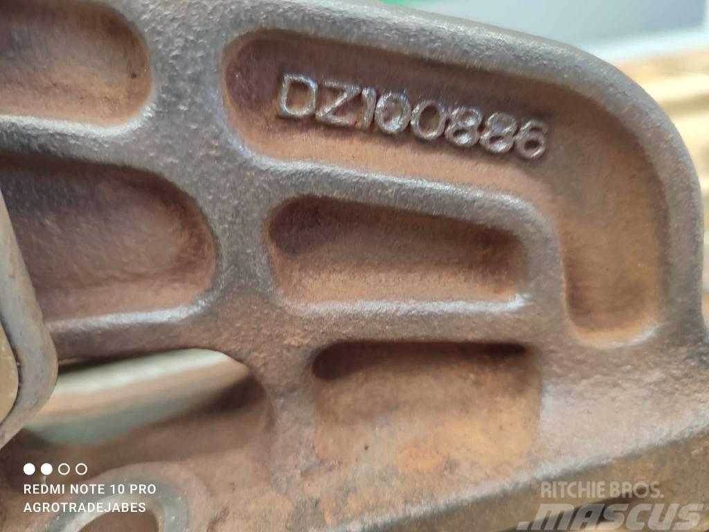 John Deere 6155R (DZ100885) bracket Motory