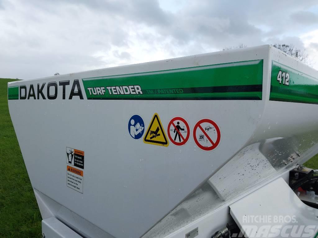 Dakota Turf Tender 412 Zařízení pro hnojení trávníků