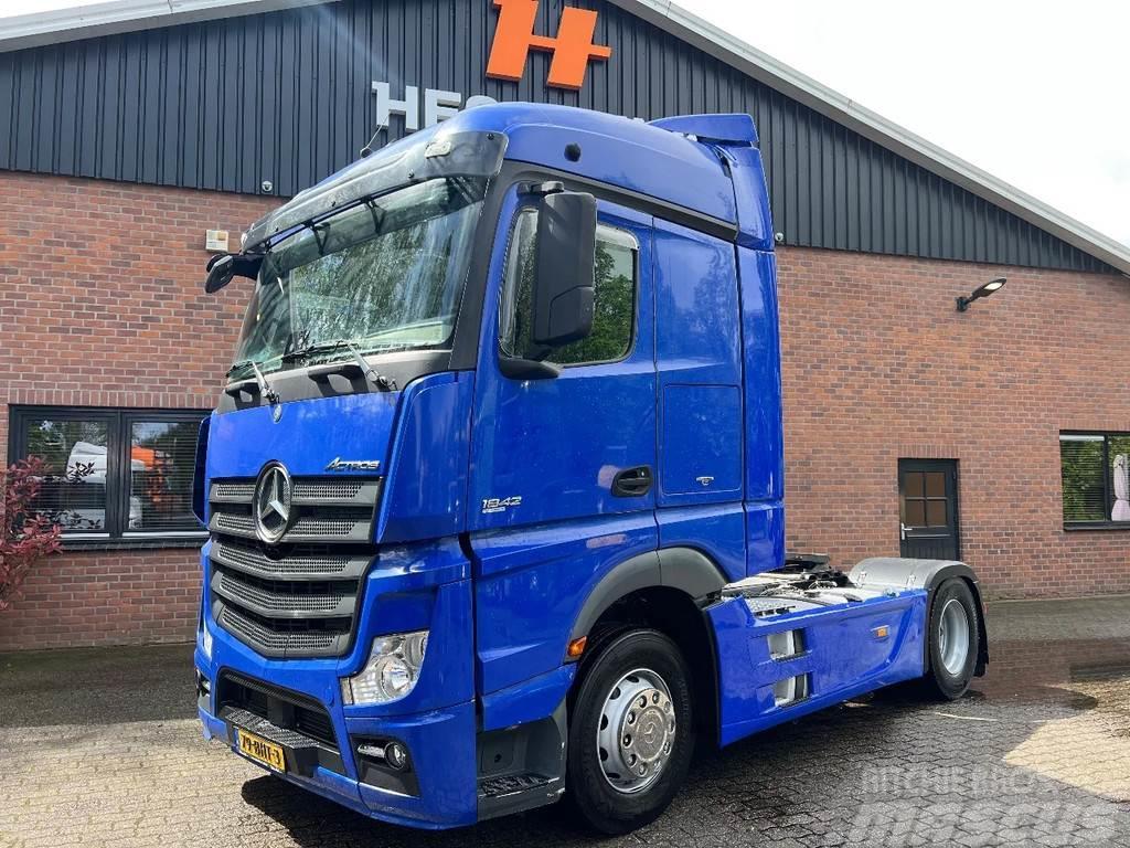 Mercedes-Benz Actros 1842 4X2 Streamspace NL Truck Side skirts 8 Tahače