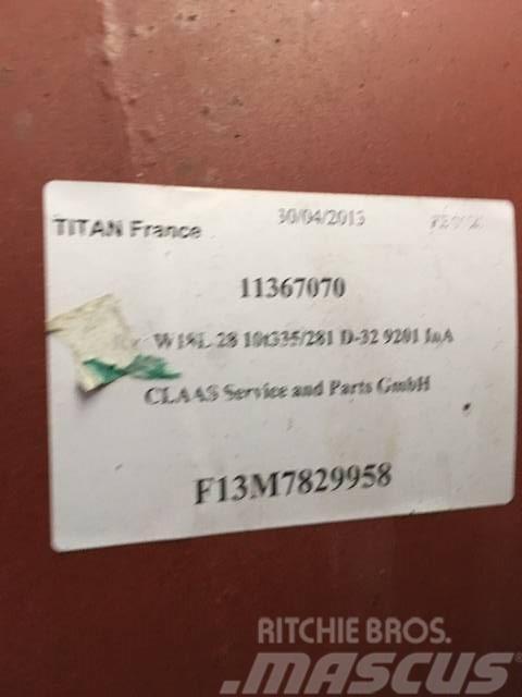 Titan Claas velgen W18L28 Pneumatiky, kola a ráfky
