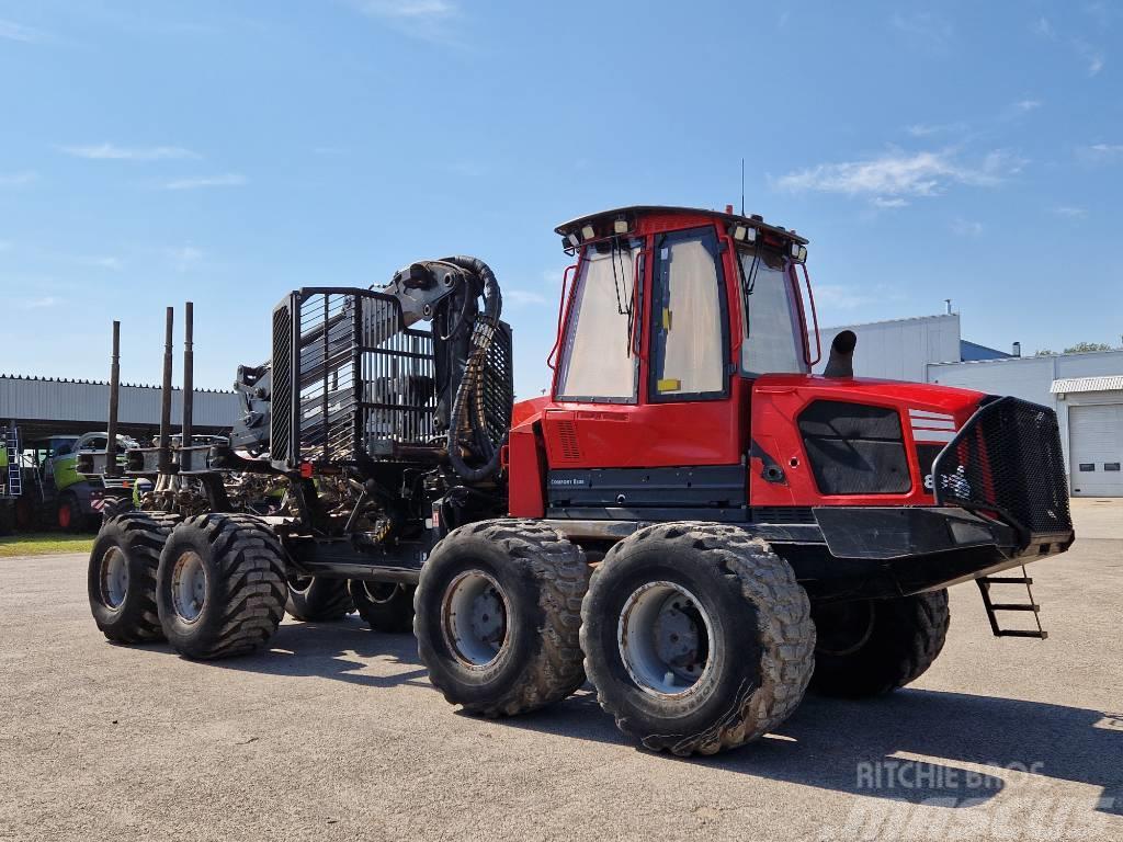 Komatsu 895 Vyvážecí traktory