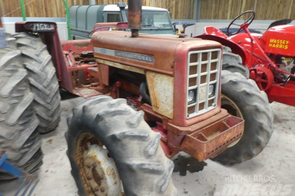 IH 674 4wd Traktory