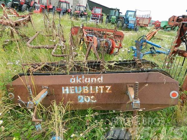  Heublitz 200 Obraceče a shrabovače sena